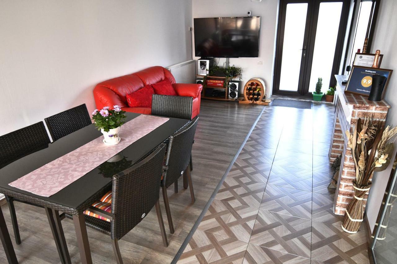 Upstairs Residence Targu Jiu Bagian luar foto